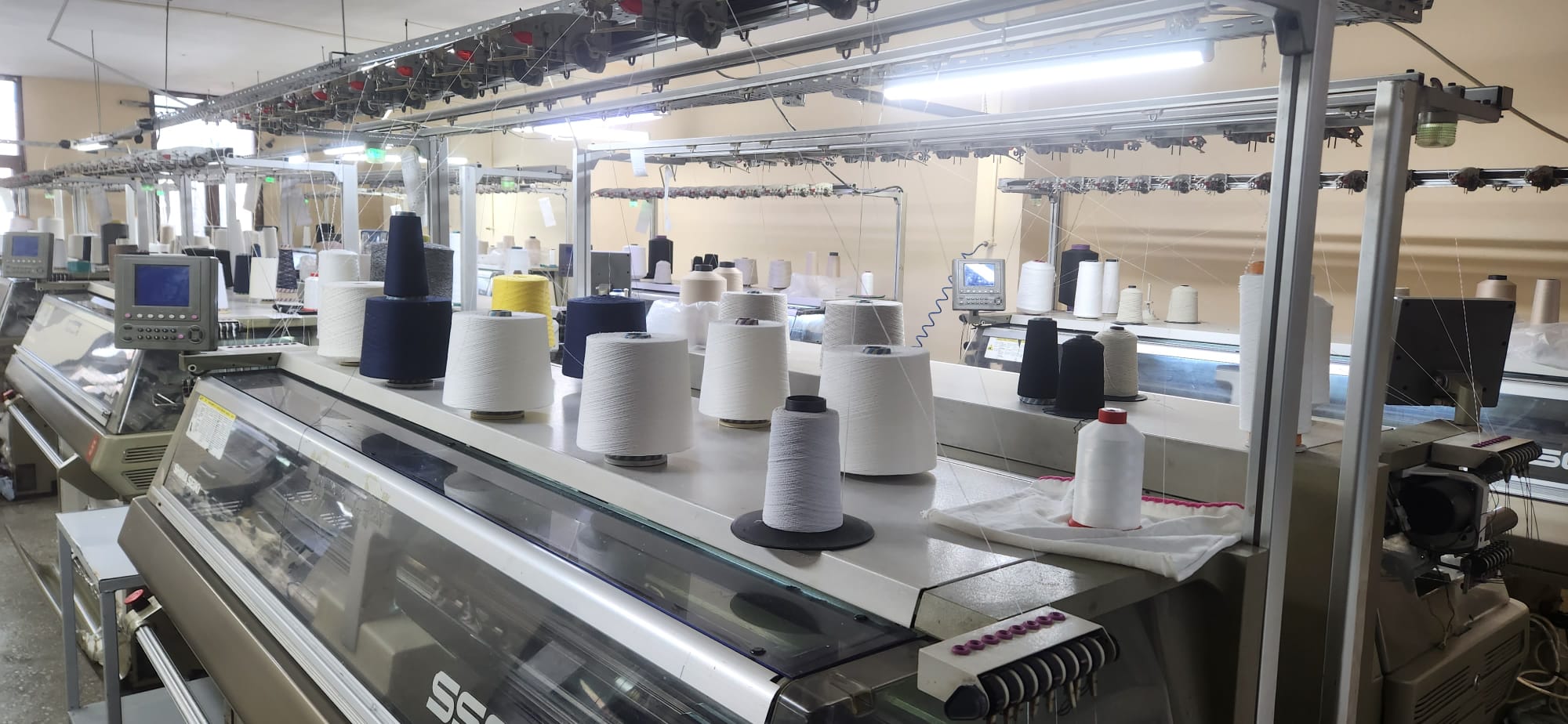 Shima Seiki knitting machine